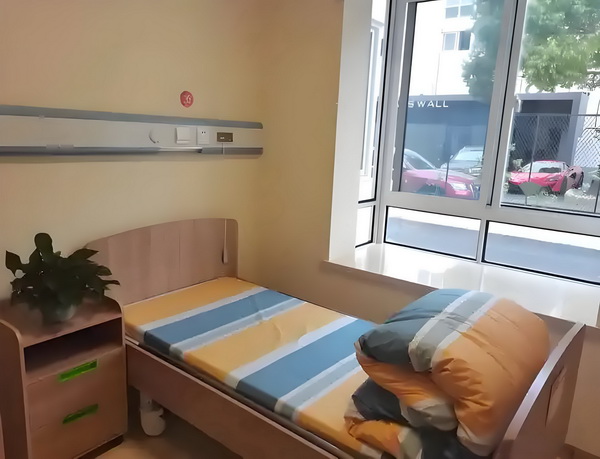 入户深圳机构_董璇谈2任丈夫：从没想过会和高云翔离婚，张维伊敢娶我很勇敢 丈夫从没想苑养老机恭和构：