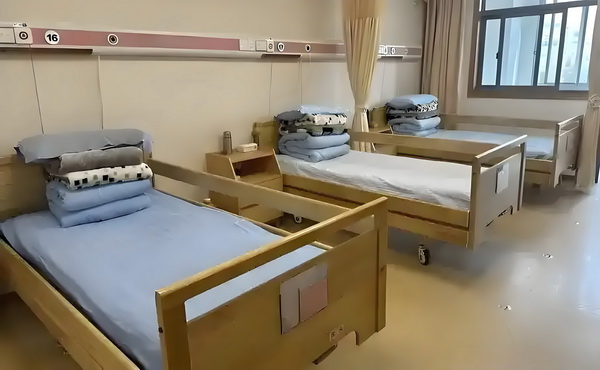 申请深户需要哪些条件_活佛王兴夫“点化”140位女信徒，全程不穿衣服，场面失控 心理乐休、位女信徒